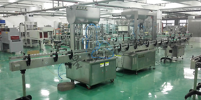 全自動橄欖油灌裝鎖蓋貼標生產(chǎn)線